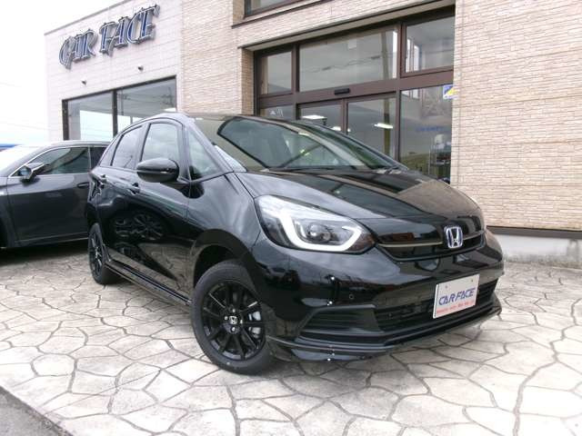 フィット 1.5 e:HEV ホーム ブラックスタイル 4WD 