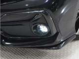 ◆フォグライト◆ 霧などの悪天候時、自車の位置を示すとともに前方や路肩が見えずらい時、近い位置をワイドに照らしてくれます