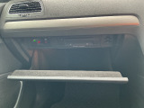 屋上展示場に常に50台以上の車両をご用意!お気に入りの1台が見つかるかも!?