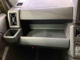 納車前にはプロのメカニックが、各部の点検を行います。ディーラーにしか出来ない品質、そしてサービスできっと満足していただけると思います!