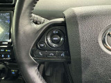 ステアリングスイッチ装備!運転しながら手元でオーディオの操作などができます。