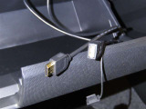 USB端子を装備しております。