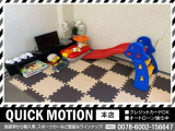 第2展示場、兼整備工場です♪雨天時にはカークリーニングなどの作業もこちらで行っております。