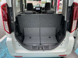 広いトランクでお荷物もいっぱい積んでお出かけしましょう!!