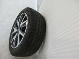 スタットレスタイヤも2年しか経過していませんので、まだ使えそうです!