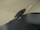 ◆フック◆ちょっとした買い物の袋を吊り下げたり、ゴミ袋を吊り下げられるコンビニフックがあり車内を転がらず便利です!