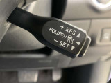 レーダークルーズコントロール(車速追従機能)付きです。車速に応じて追従支援してくれるので、ロングドライブも快適です。詳細は販売店スタッフまでおたずねください。