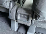 後席用充電USBポート