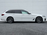 BMW専門のメカニックが、100項目にも上るポイントを徹底的にチェック。交換基準に達した部品があれば、弊社負担にて交換後、お客様へご納車致します。