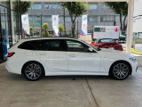 BMW正規ディーラー BMW Premium Selection調布の認定中古車です。厳しい基準をクリアした高品質車両のみ販売。BMW認定中古車保証付き(最長4年・距離無制限)、全国納車対応可能です。