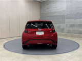 リヤ、後ろから見るとまた車の印象が変わってきますね☆☆