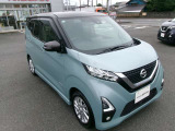 ディーラーの車です。国家資格の整備士がメンテナンスをしてお渡しします。