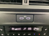 リアにも電源