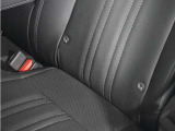 ◆ISOFIX◆シートベルトいらずでチャイルドシートと固定金具を連結するだけでがっちり固定できます。
