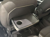 あると便利なテーブルとドリンク置き場