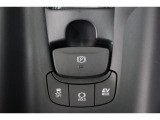 電動パーキングブレーキを搭載。スイッチ操作でパーキングブレーキを作動・解除することが可能ですので、操作の力が不要ですよ♪