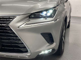 省エネかつ長寿命のLEDライト装備。先進的な印象と実用性を兼ね備えています。
