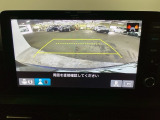 後方確認が便利なバックカメラ搭載、駐車時も安心です!!