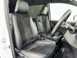 見通しのよいすっきりとした視界で、誰でも運転しやすいです。運転のしやすさは疲れにくさにも繋がりますよ♪