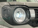 【LEDヘッドランプ】明るいライトが夜間の安全運転をサポートします。消費電力も少なく長寿命です。