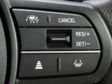 ■アダプティブクルーズコントロール(ACC)■前走車との車間距離を維持しながら、設定した車速内で自動的に加減速の支援を行います。高速道路や長距離運転の際に便利な機能です!