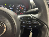 クルーズコントロールを装備。一定速度でのクルージングをサポートし、長時間の運転によるドライバーの疲労を軽減します。