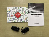 車両取扱説明書・ナビゲーション説明書・整備点検記録簿が揃っております。