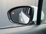 後側方に車両接近時には、サイドミラーのインジケーターでお知らせ。車線変更も安心です☆