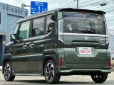 メーカー保証となります。一般保証は新規登録日より初回車検日まで(3年60,000km)、特定保証は新規登録日より5年100,000kmまでとなります。