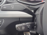 ●アダプティブクルーズコントロール『設定した速度で前方車両に追いつくと、安全な車間距離を自動で調整して前方車両を追従します。長距離ドライブでの疲労を軽減する大変重宝する機能です』