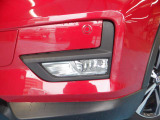 宮崎日産では、細かな所まで磨いていますのでヘッドライトもとても綺麗でライトの光による黄ばみもありません。
