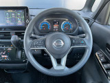 周囲が広く見わたせて運転しやすく室内も広々★