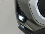 LEDフロントフォグランプを装備しております。