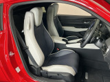 当車両は、次のお客様に気持ちよくお乗りいただくため、専門スタッフによる【徹底シートクリーニング】を施工済みです!