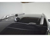 ルーフレールが装着されている車両は、さまざまな積載物を載せるためのベースキャリアやルーフボックスを取り付ける際に便利です。