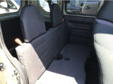 貨物車の為後席は狭めとなっております