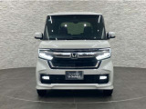 当社の優秀なスタッフがしっかり点検整備をさせていただいてからご納車いたします!さらに!ワイパーゴム、エレメント、エアクリーナーを新品交換させて頂いています!