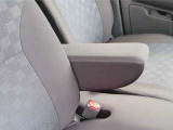 運転席アームレスト
