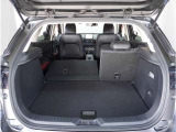 【シートアレンジ】多彩なシートアレンジができるので人を乗せたり荷物を載せたり自由自在。アナタ好みのシートアレンジをお楽しみ下さい。