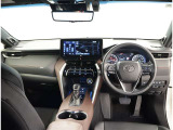 オシャレなインテリアで運転する気分も盛り上がりますよね^^