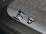 パワーウィンドウを装備しております!助手席ウィンドウの閉め忘れも運転席で解決できます♪
