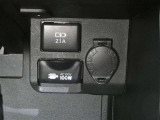 電源コネクタも付いています