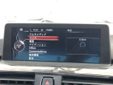 純正HDDナビゲーションシステムになります。ナビゲーションのほかにも携帯機器など様々なメディアに接続が可能となります。