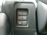 パーキングブレーキサポート(PKSB)で駐車時や車庫入れ時のサポートをしてくれます!※あくまでも補助的な装置なので安全運転を心がけましょう。