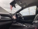 広々とした視界を体感できます。運転が楽しくなりますね。