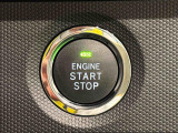 電子カードキーを携帯していれば、ボタンを押すだけでエンジンの始動がスマートに行えます。