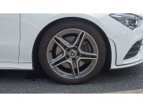 ●純正18インチホイール『ブレーキダストが出やすい輸入車には、アルミホイールコーティングがおススメ!無機質ガラスを使用した当社オリジナルコーティング!ぜひご検討下さい!』