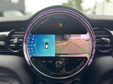【バックカメラ】鮮明な画像でバック駐車の必需品です!前後コーナーセンサー付きですので、障害物までの距離を音とビジュアルで知らせてくれます
