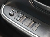パワーウインドウを装備しております!後席ウインドゥの閉め忘れも運転席で解決できます♪