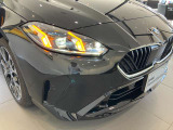 エンジェルアイ、イカリングと呼ばれるBMWのライトの正式名称は「コロナリング」です。一目でBMWとわかる伝統のデザインです。